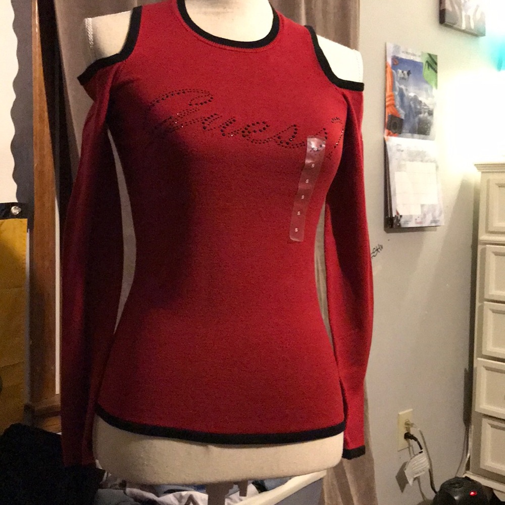 Guess cold shoulder top